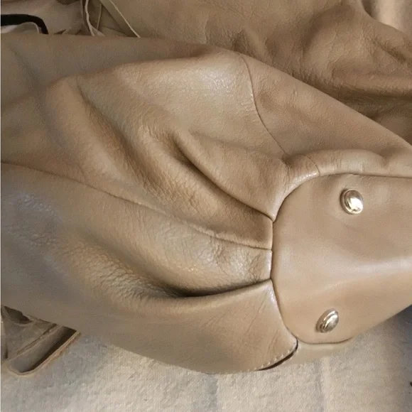 B Markowsky taupe fringed leather bag - Picture 8 of 9